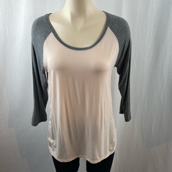 Kit and Ace Grey and Peach/Pink Baseball Style T-Shirt - Picture 1 of 7